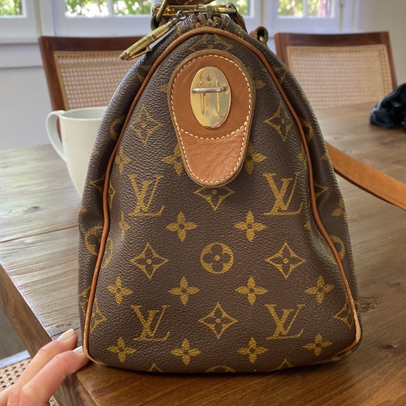 Vintage Louis Vuitton crossbody- authentic - Picture 8 of 8